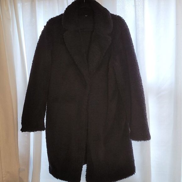 Uniqlo  Womens Faux  Fur Jacket in BLACK Size Medium - Picture 2 of 5